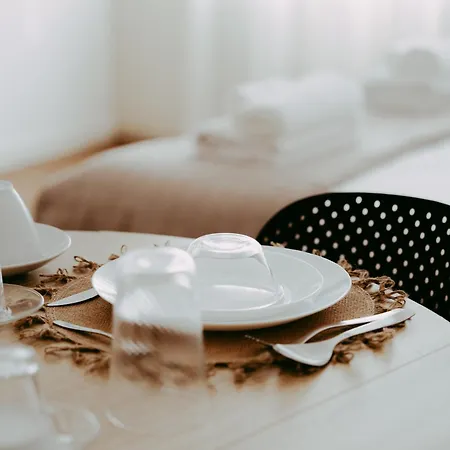 לינה וארוחת בוקר Faro *
