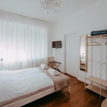 Faro Bed & Breakfast Milano