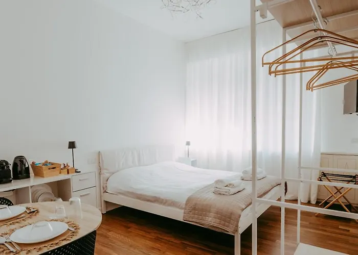 Faro Bed & Breakfast Milano