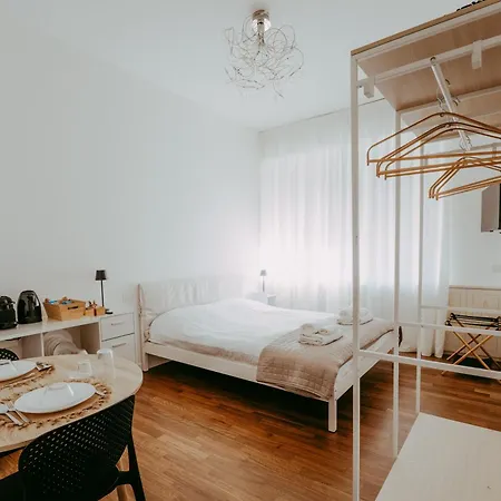 Faro Bed and Breakfast Μιλάνο